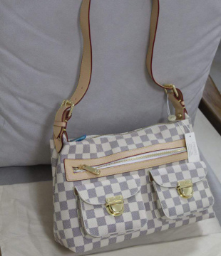 women hand bag 