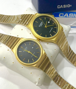 طقم نسواني رجالي  Casio